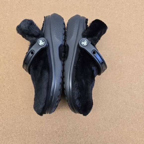 Crocs Clog Women's 7 Black Classic Fur Sure Shearling Fur Lined Slip-On (S2) - Picture 6 of 9
